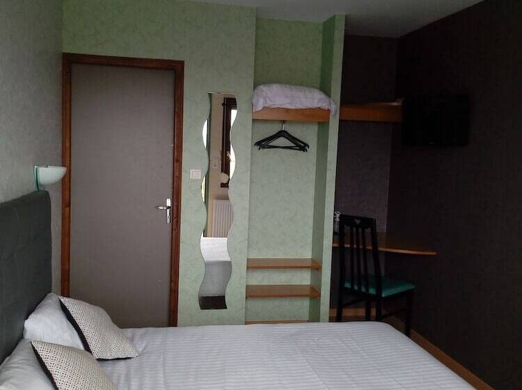Номер Стандарт, Logis Hotel  Restaurant La Haie Des Vignes Séminaires Et Evènementiel
