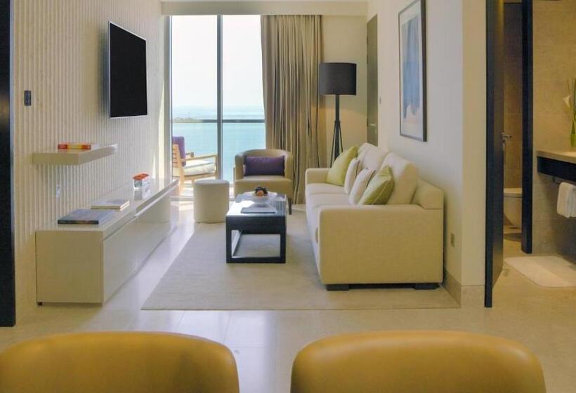 Deluxe Suite Sea View, Kempinski Hotel Muscat