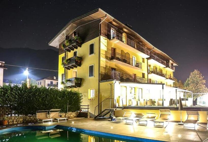 חדר סטנדרט, Albergo Mezzolago