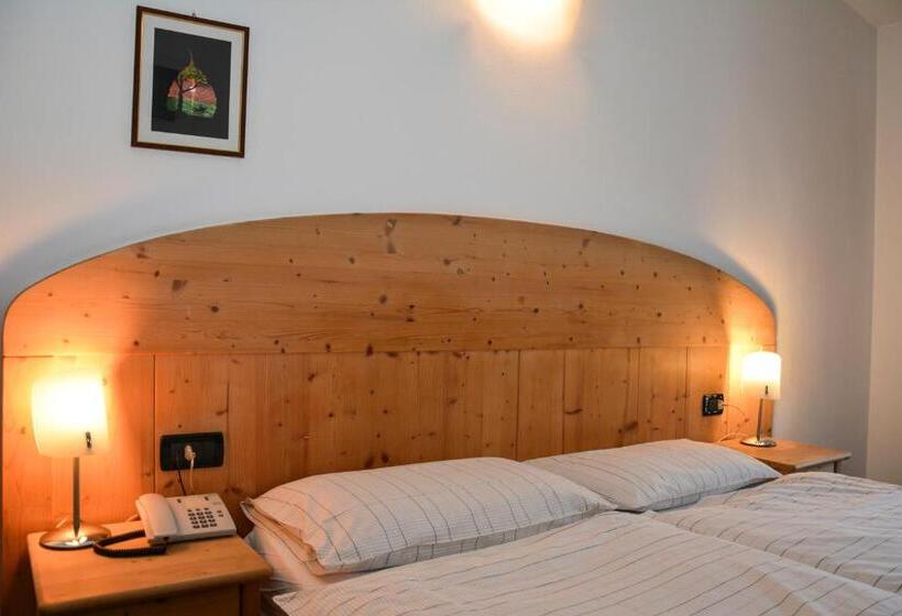 スタンダードルーム, Albergo Mezzolago