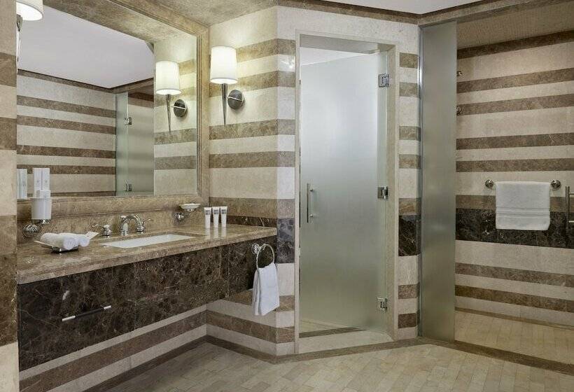 Люкс, Swissotel Al Maqam Makkah