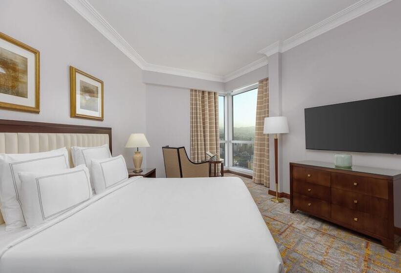 景色の見えるジュニアスイート, Swissotel Al Maqam Makkah