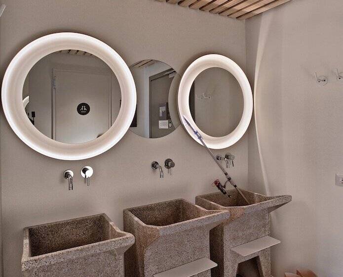Кровать в Общей Комнате, Anda Venice Hostel