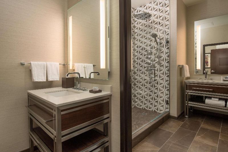 Suite 2 Camere da Letto, Embassy Suites By Hilton Seattle Downtown Pioneer Square