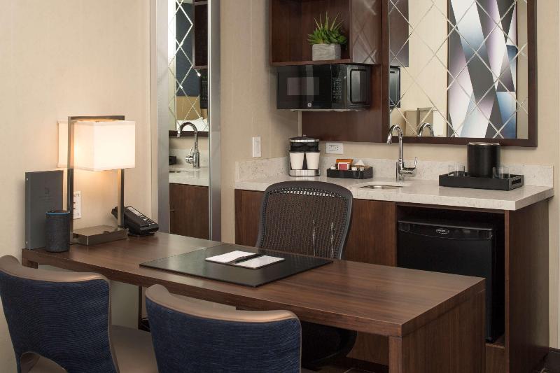 Standard Studio Kingsäng, Embassy Suites By Hilton Seattle Downtown Pioneer Square