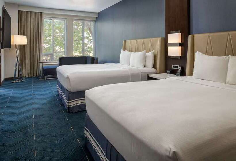 Suite, Embassy Suites By Hilton Seattle Downtown Pioneer Square