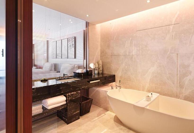 Классический Номер с Видом, Intercontinental Guangzhou Exhibition Center, An Ihg Hotel   Free Shuttle Between Hotel And Exhibiti
