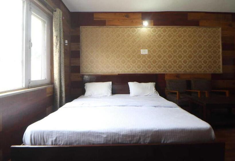 Номер Стандарт, Bombay Palace