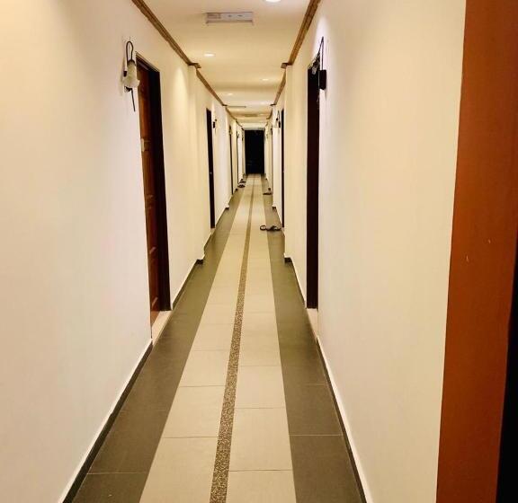 Номер Стандарт Трехместный, D Lima Beach Inn