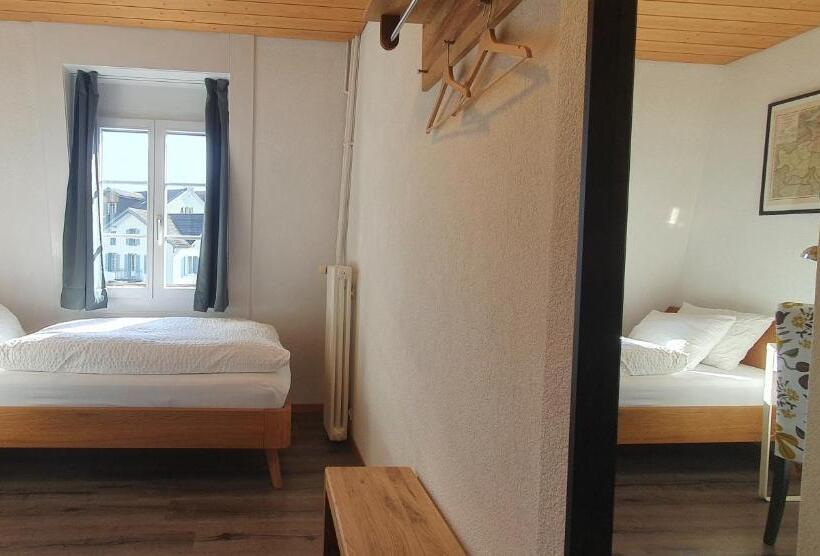 غرفة قياسية فردية, The Aarburg Hotel & Café