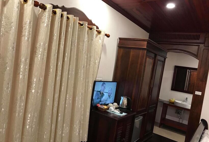 패밀리 룸, Luang Prabang Villa Sirikili River View