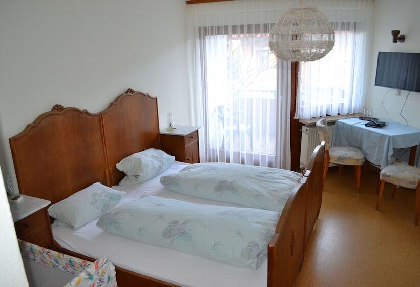 Номер Стандарт с Балконом, Gaestehaus Tagescafe Eckenfels