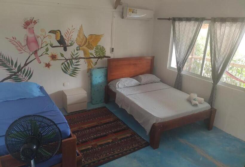 اتاق استاندارد چهار تخته, El Zoo Hostel, Bar & Pool