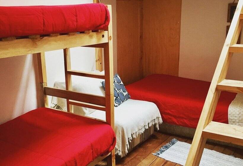تختخواب در اتاق مشترک, Casa Elias Valpo   Hostel