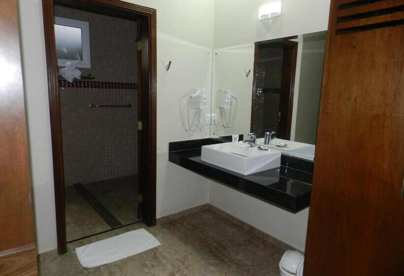 Четырехместный Номер Стандарт, Paradise Inn