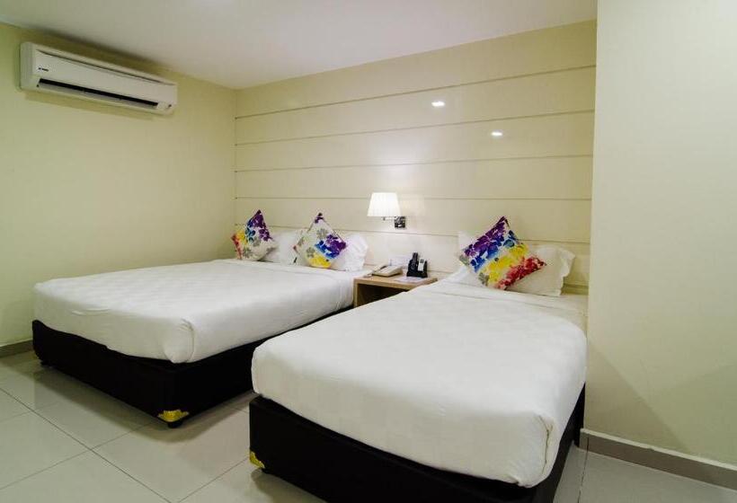 اتاق خانوادگی, Mornington Hotel Sitiawan