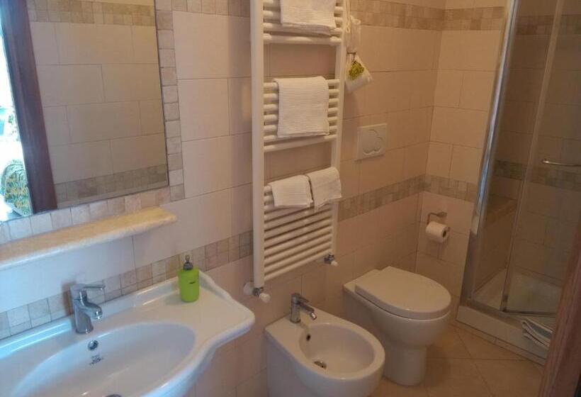 Quarto Estandar com Terraço, Albachiara