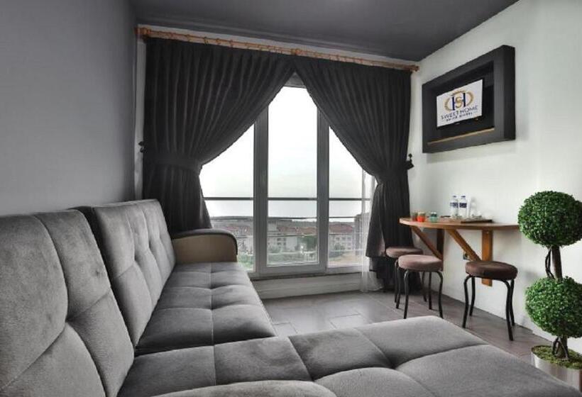 Suite Familiar, Sweet Home Suite