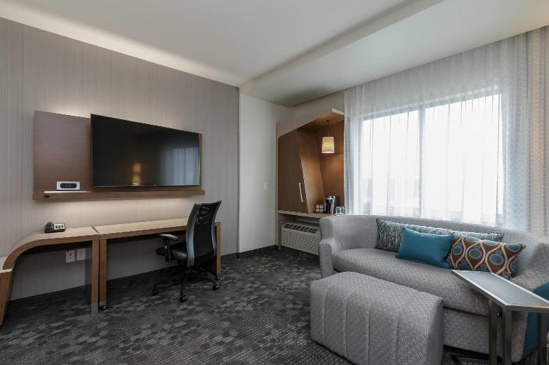 Quarto Standard Cama King, Courtyard By Marriott South Bend Downtown