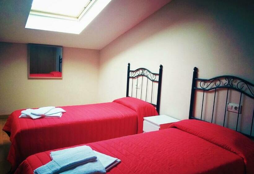 Апартаменты 2 Спальни, Alojamientos Playa De Las Catedrales 3000