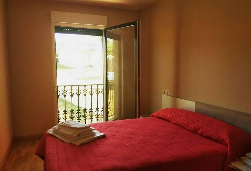 Апартаменты 2 Спальни, Alojamientos Playa De Las Catedrales 3000