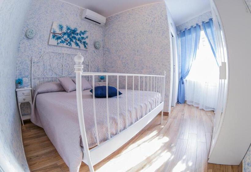 اتاق لوکس, Flores B&b