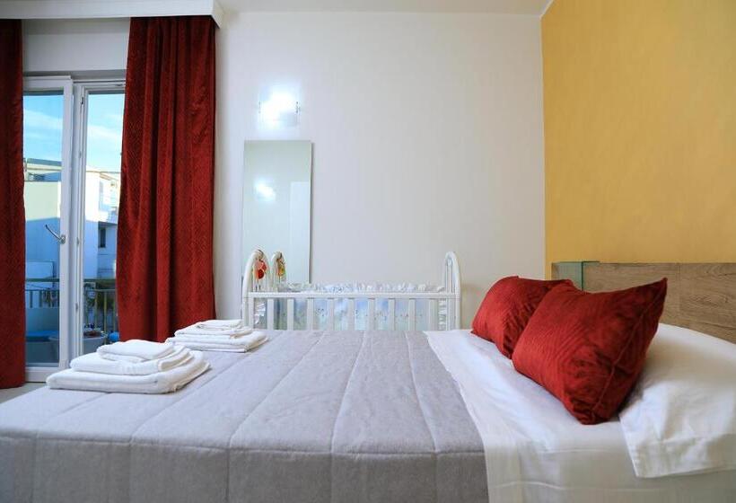 标准间带阳台, Palazzo Greco B&b