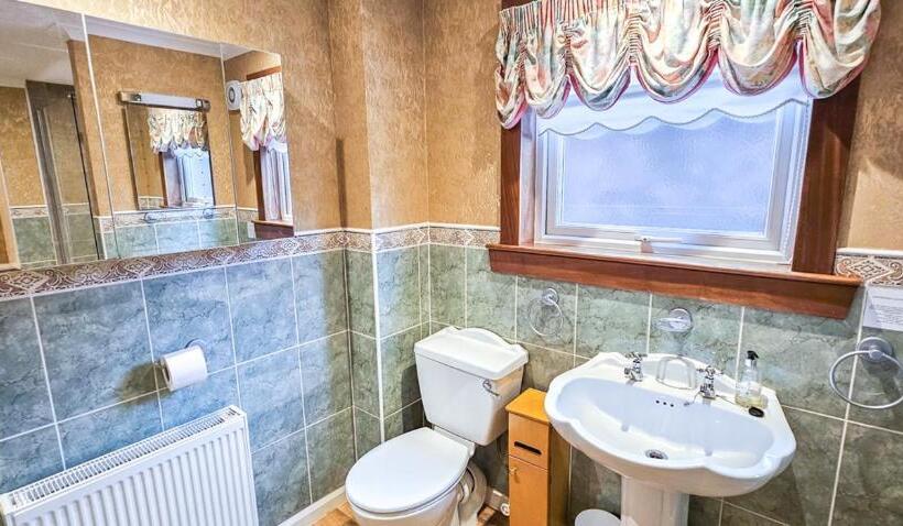 キングサイズベッドのスタンダードルーム, Mystayinn Abermar Guest House