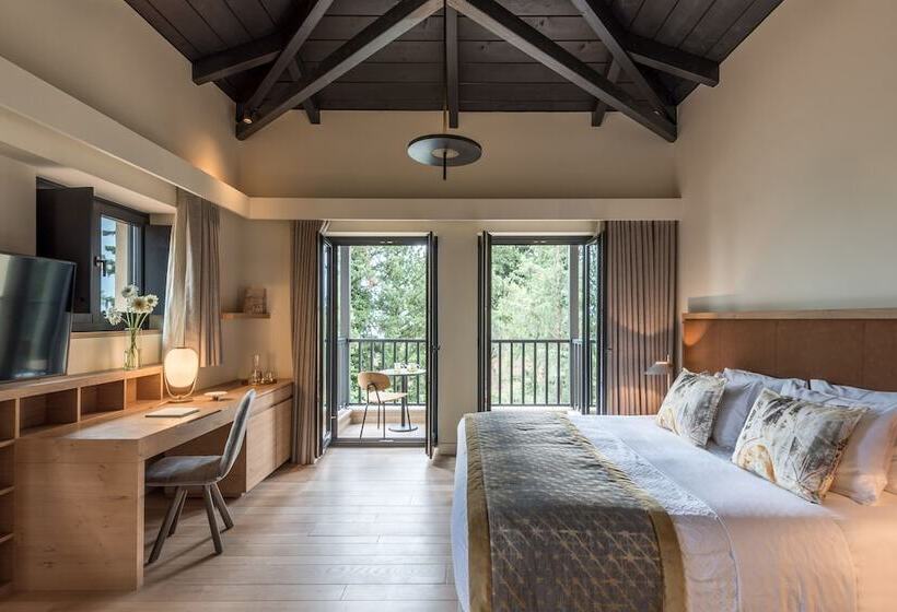 Полулюкс, Euphoria Retreat  A Holistic Wellbeing Destination Spa