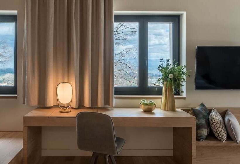 Полулюкс, Euphoria Retreat  A Holistic Wellbeing Destination Spa
