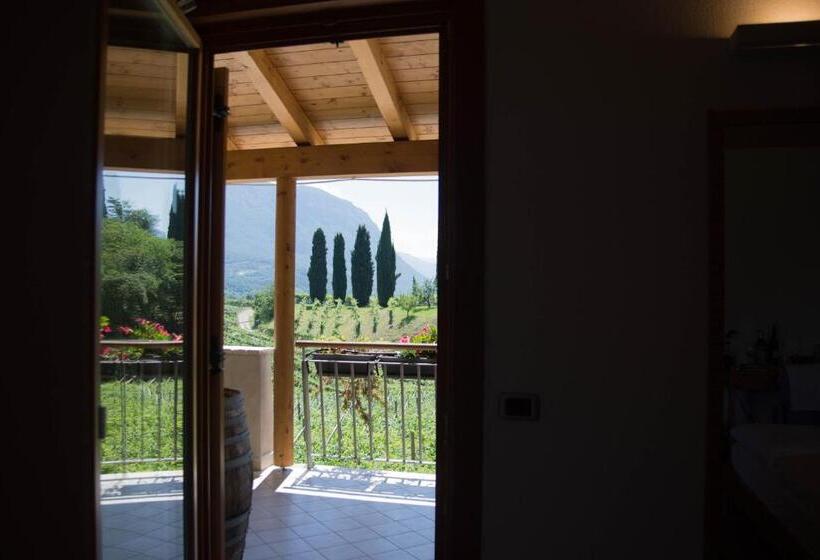 اتاق استاندارد با چشمانداز, Agritur Casteller