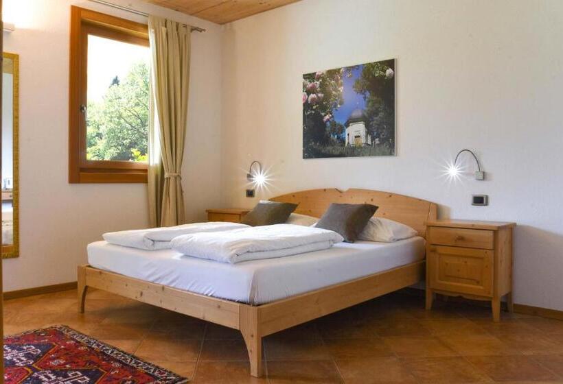 اتاق استاندارد با چشمانداز, Agritur Casteller