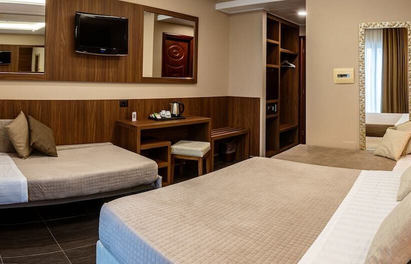 Четырехместный Номер Deluxe, Bellavista