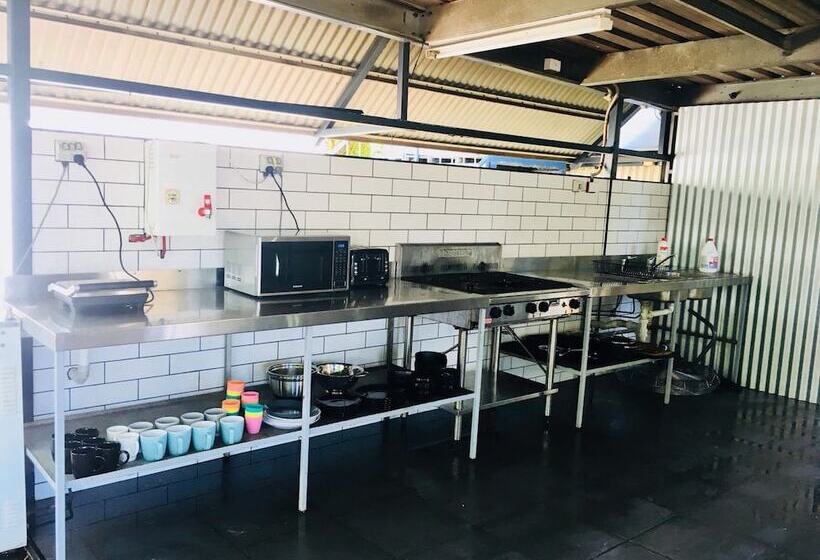 تختخواب در اتاق مشترک, Darwin Hostel
