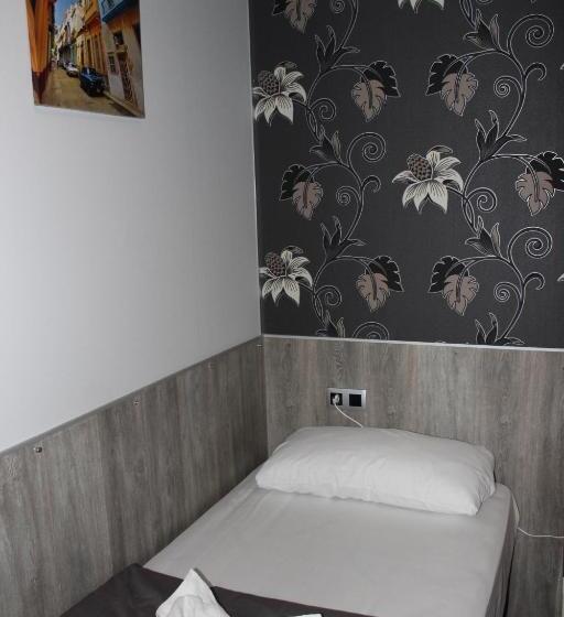 اتاق استاندارد با سرویس بهداشتی مشترک, Bcn Condal Hostal