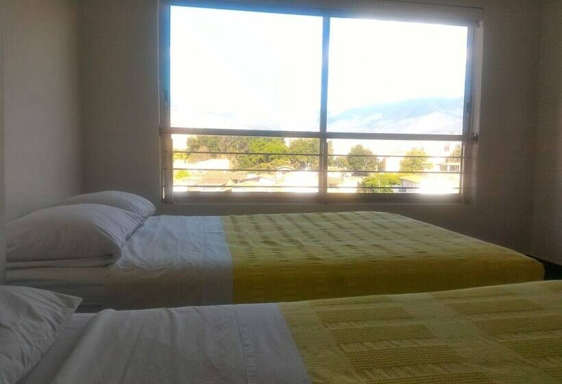 Quarto Familiar, Csi Medellín