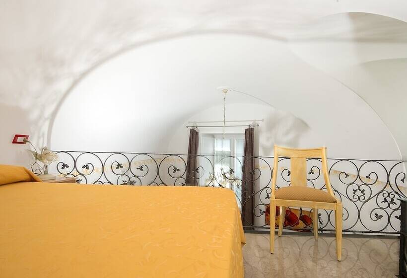 اتاق استاندارد, Capri Dreaming