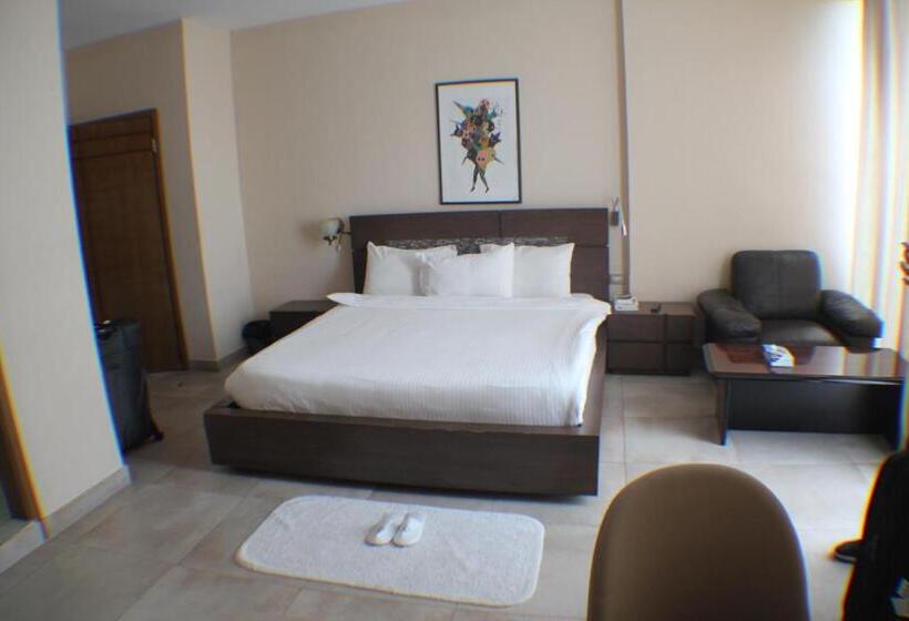 سوییت جونیور لوکس, Murex Plaza Hotel & Suites