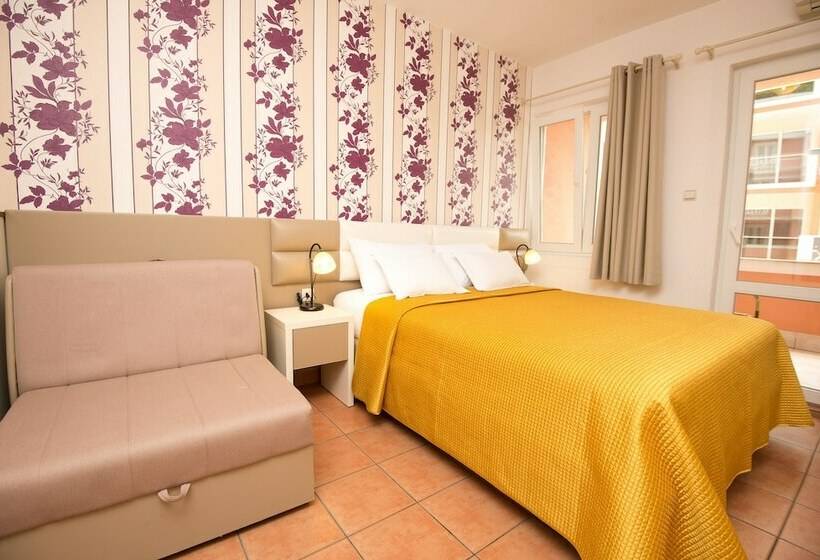 اتاق راحتی, Apartments Sofija