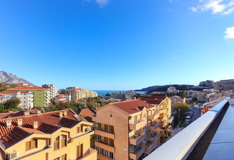 2 Bedroom Deluxe Apartment Sea View, Apartments Sofija