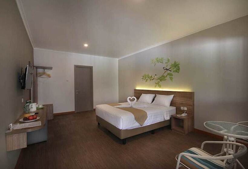 Номер Executive, Three Eight Front One Boutique Batu Malang