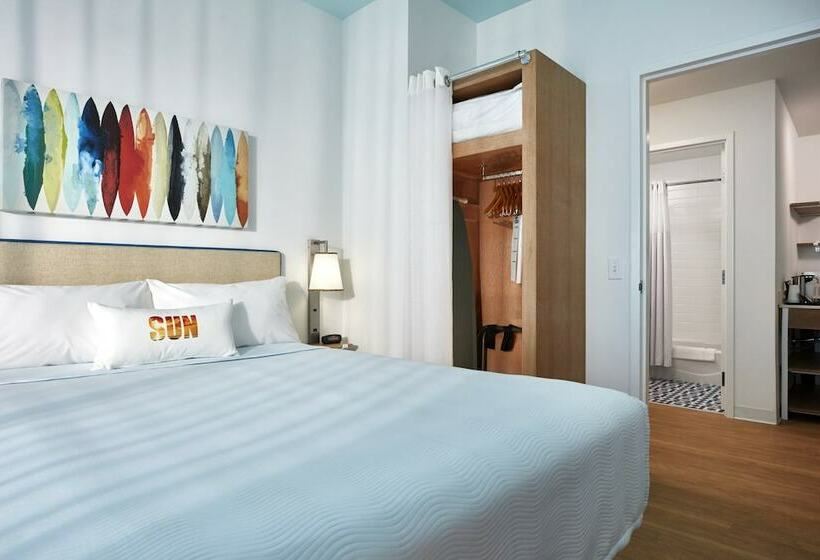 جناح غرفتين نوم, Universal's Endless Summer Resort - Surfside Inn and Suites