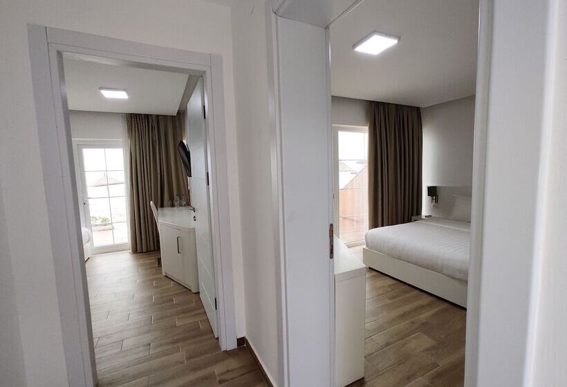 Семейный Номер Superior Вид на Море, Prestige Resort