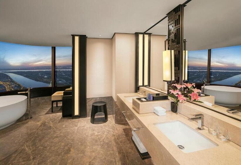 اتاق لوکس با تخت بزرگ, Jumeirah Nanjing