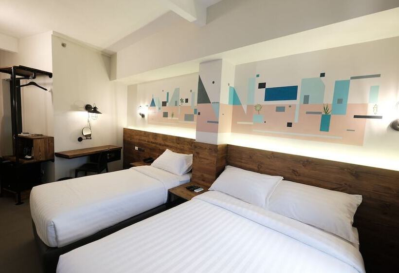 디럭스 트리플 룸, U Hotels Makati