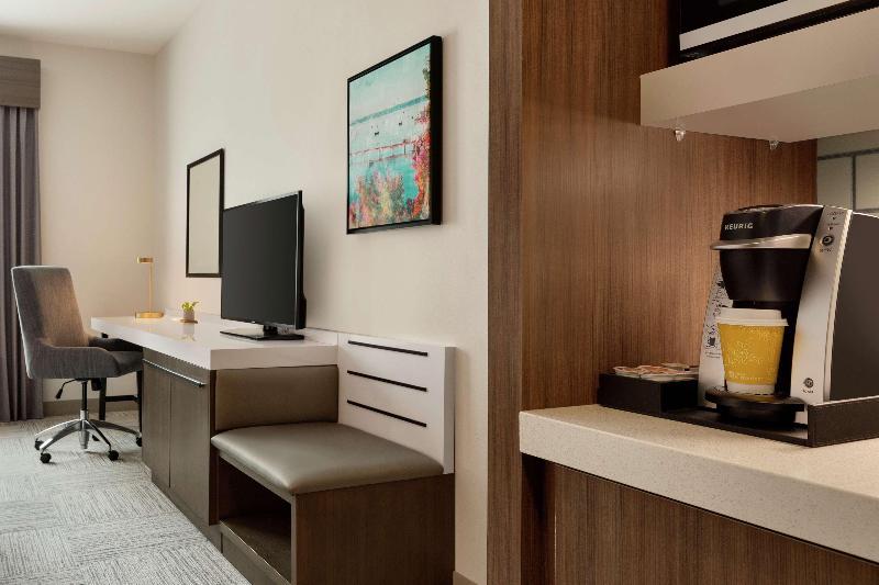 غرفة قياسية لذوى الاحتياجات الخاصة, Hilton Garden Inn Seattle Airport