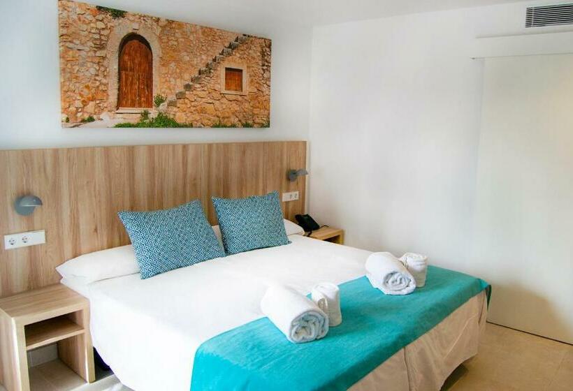 اتاق لوکس با بالکن, Inner Hotel Rupit Adults Only