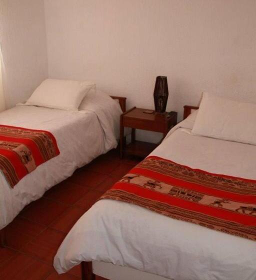 Quarto Estandar, Velero Sur