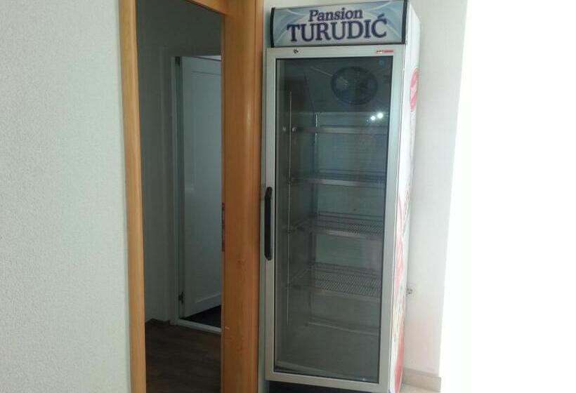 اتاق استاندارد یک نفره, Pansion Turudić