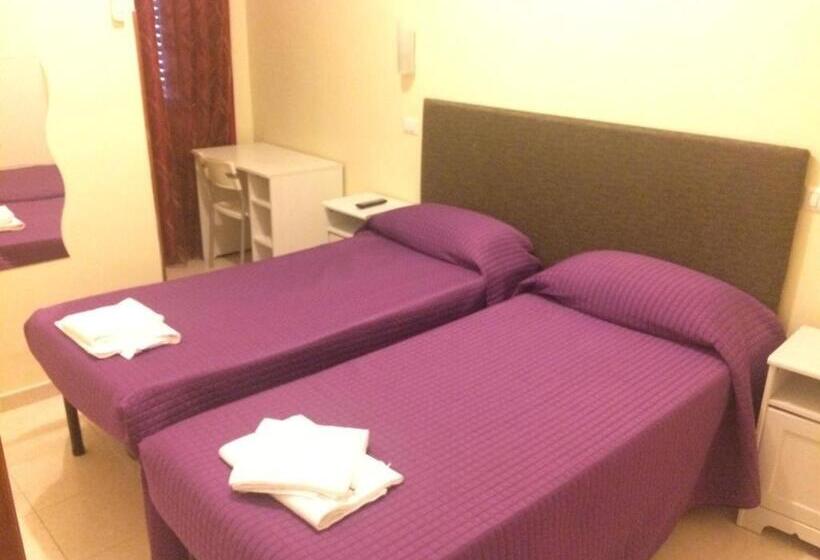 חדר סטנדרט לשלושה, Tiburtina Hotel Holiday